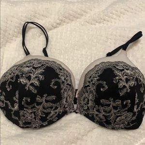 Victoria’s Secret Bombshell, 36D